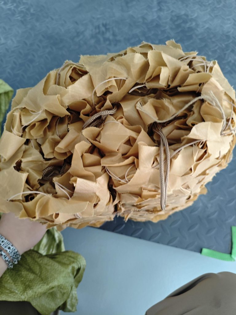 Вид сбоку упаковки маскировочной сетки